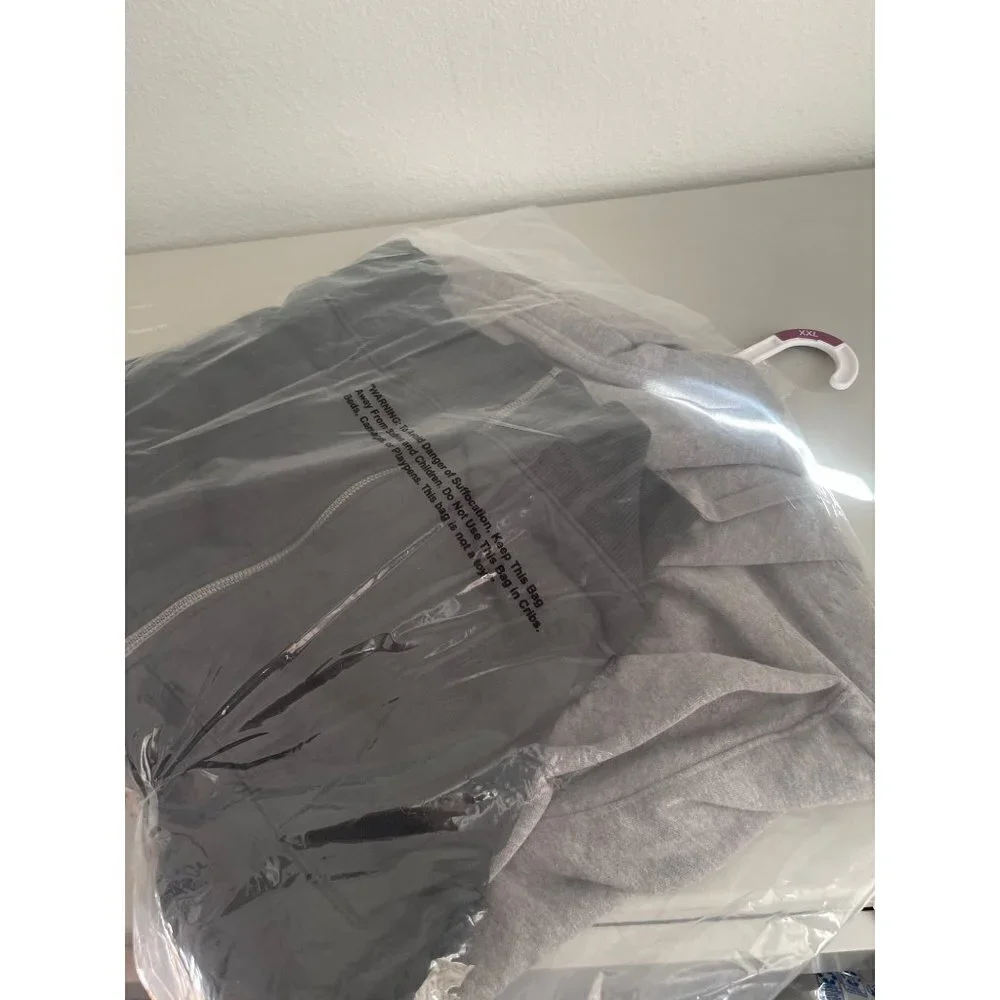 NWT GOODFELLOW & CO black zip up hoodie